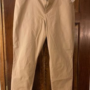 NWT GAP skinny Ankle Khaki pants